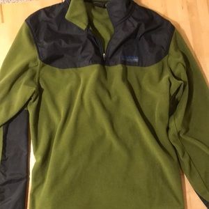 Pea green mens 1/4 zip fleece